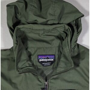 Patagonia Jacket Women's Medium Mountain View Kale Green Wind Resistant